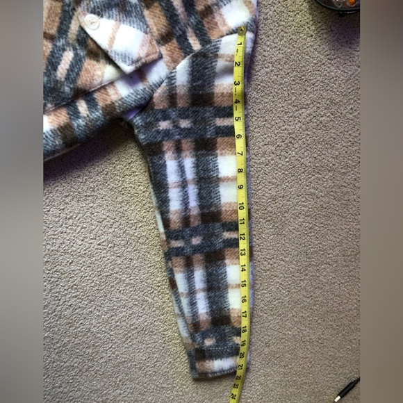 Womens long Shacket - Picture 7 of 9